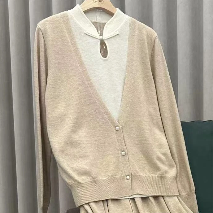 精纺薄款纯羊毛女士春夏中式水滴领假两件长袖针织打底衫