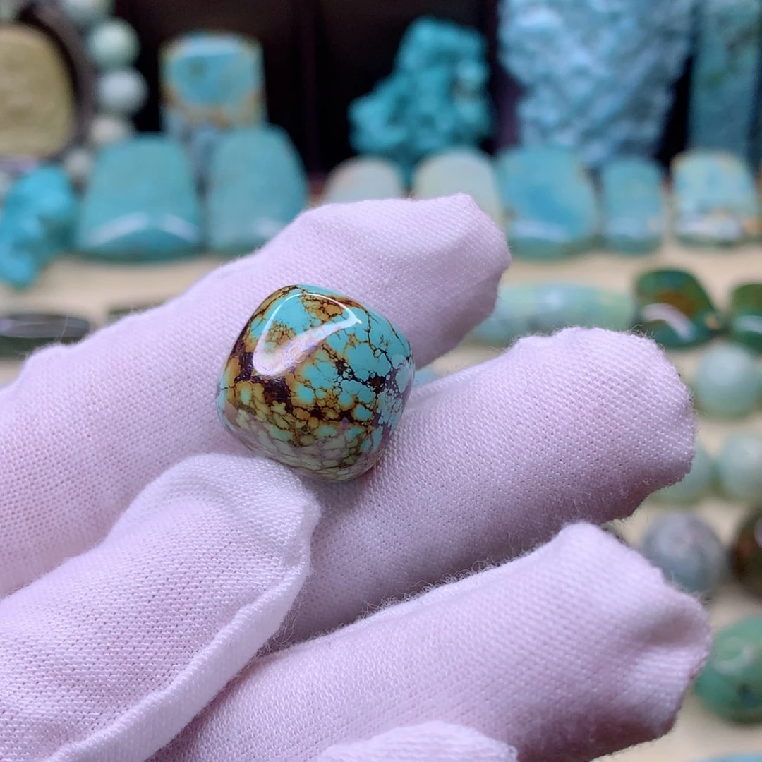 绿松石颈饰未镶嵌