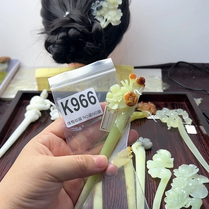 蛇纹石玉发饰合金小*皮