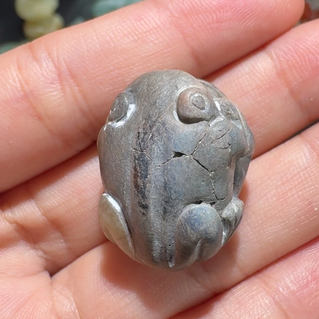 性***山未镶嵌查罗石颈饰111