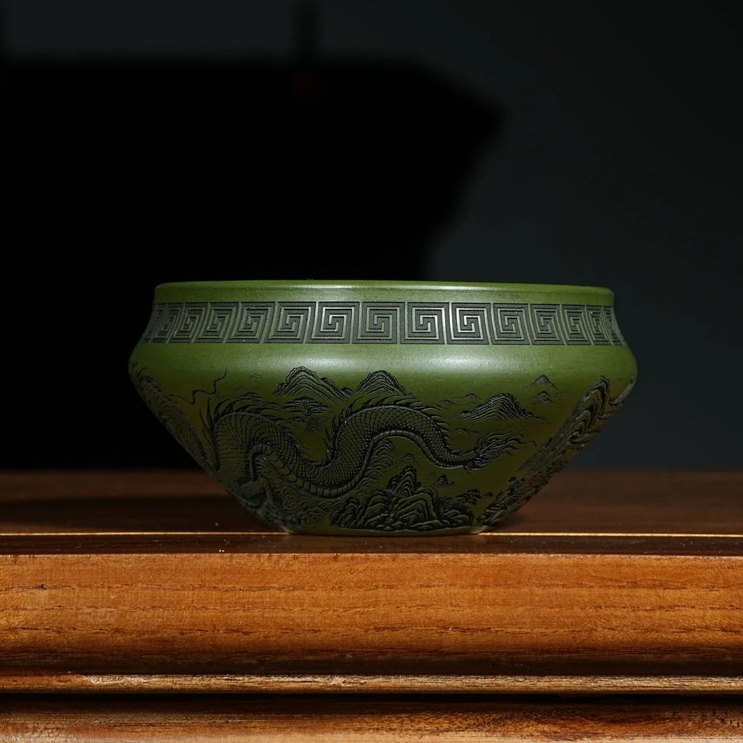 宜兴原矿绿泥刻绘龙和山水紫砂主人杯容量150CC