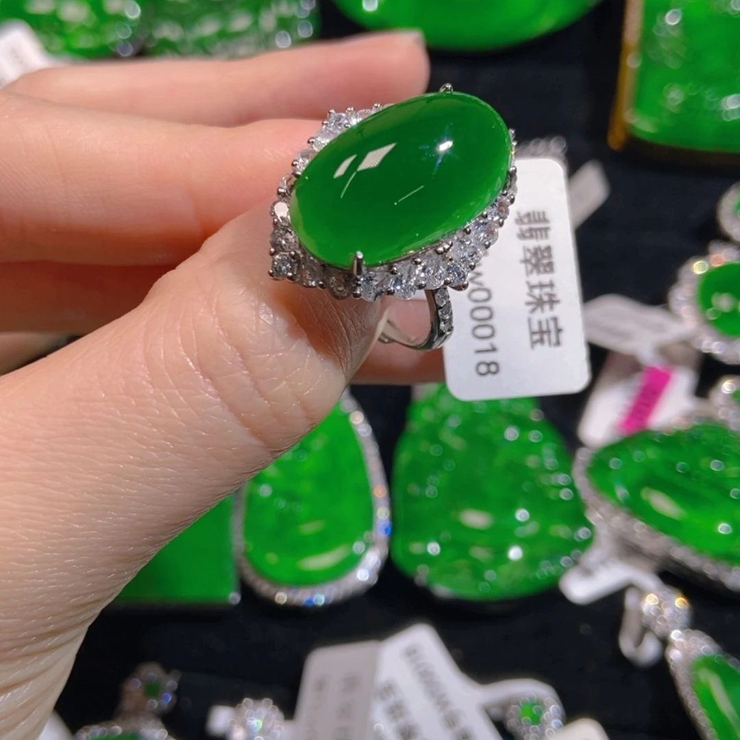 翡翠银S925镶嵌吊坠(不含链)意****山