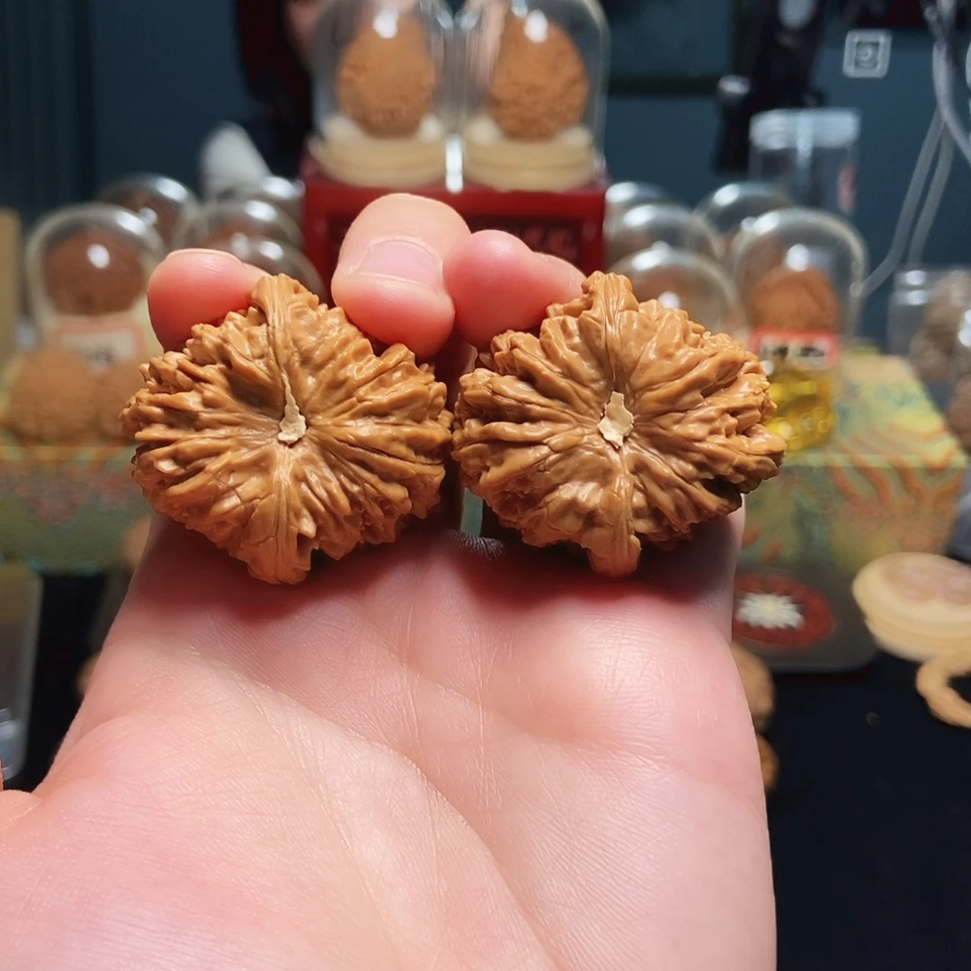 文玩核桃吊坠37野生全品