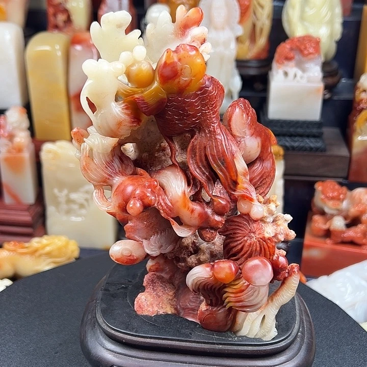 寿山石三彩老性芙蓉石