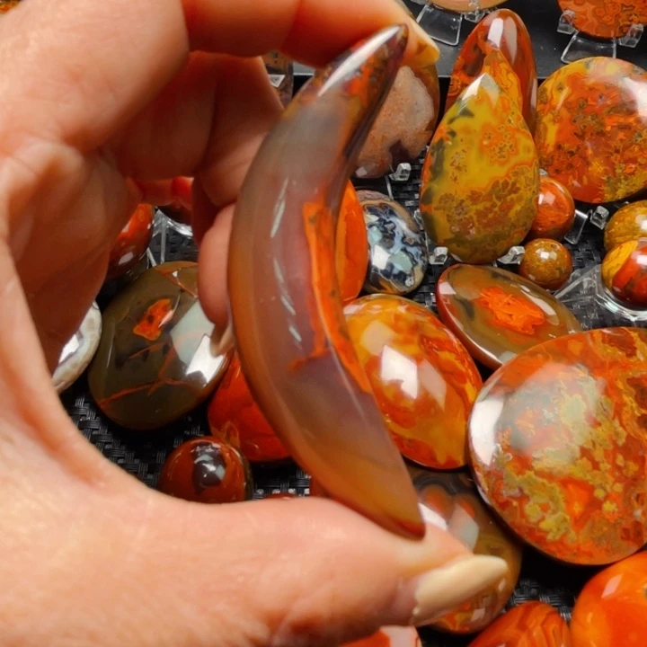 玛瑙/玉髓战国红玛瑙挂件未镶嵌蓝**宙