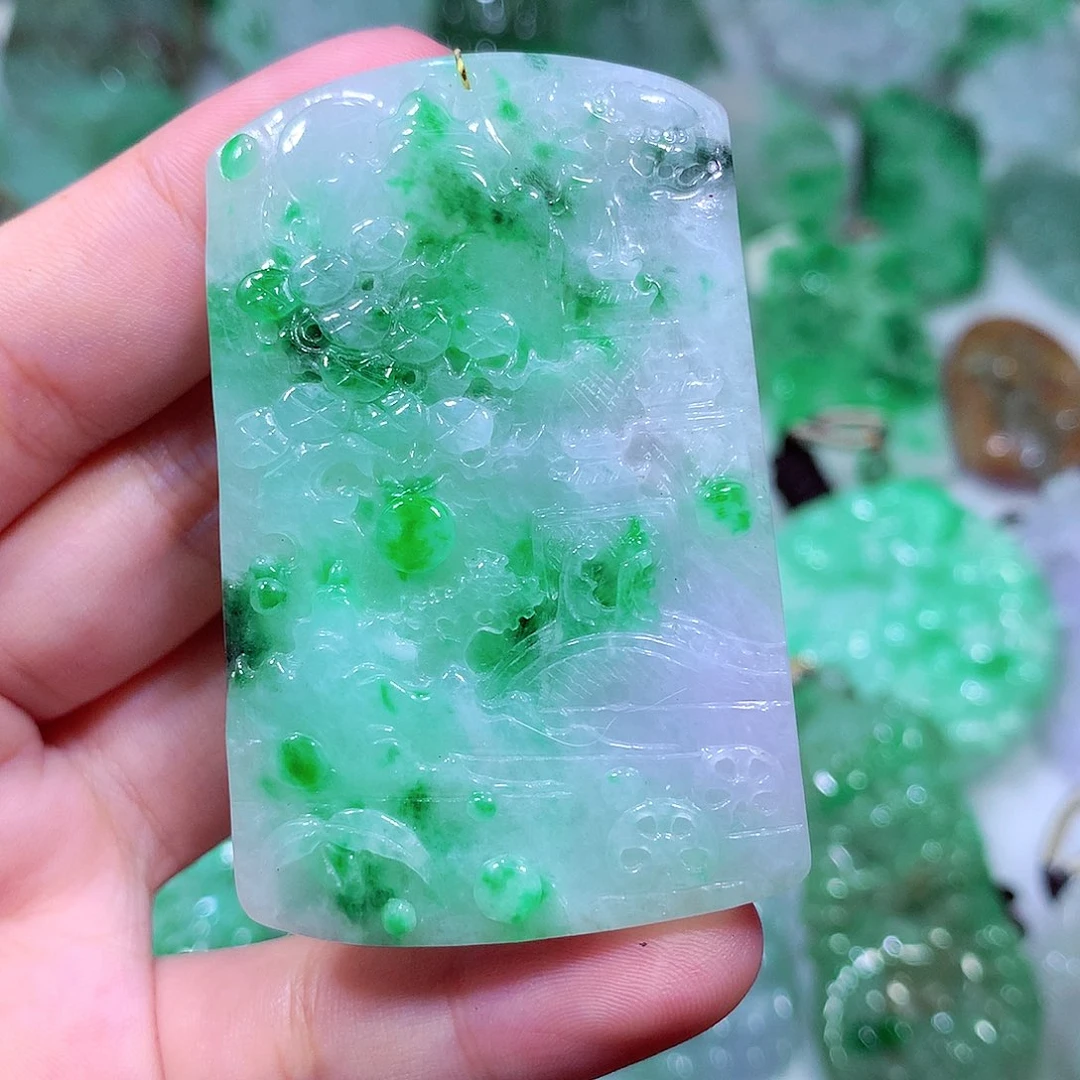 吊坠(不含链)未镶嵌翡翠