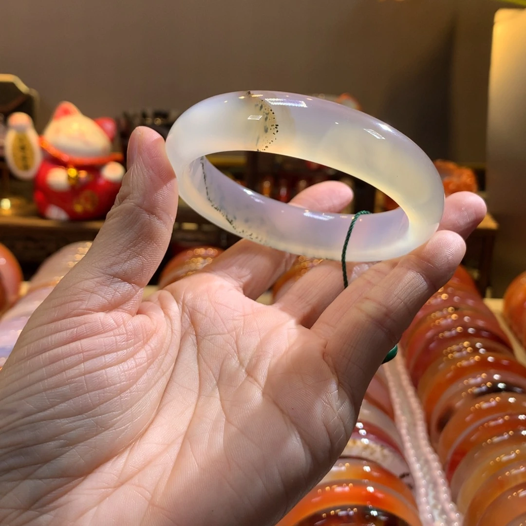 玛瑙/玉髓未镶嵌手镯62圈口 绿草