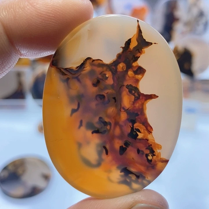 玛瑙/玉髓颈饰未镶嵌时***跑