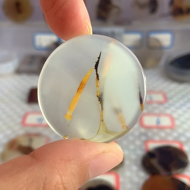 合金颈饰玛瑙/玉髓