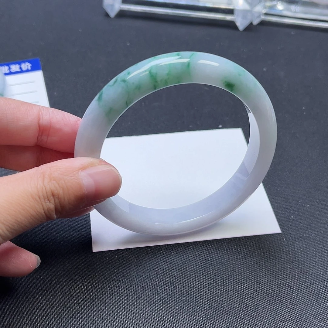翡翠未镶嵌手镯翡翠