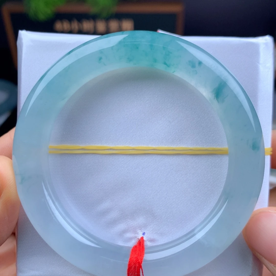 未镶嵌手镯翡翠冰飘花起光