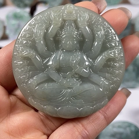 翡翠颈饰未镶嵌千手观音福利