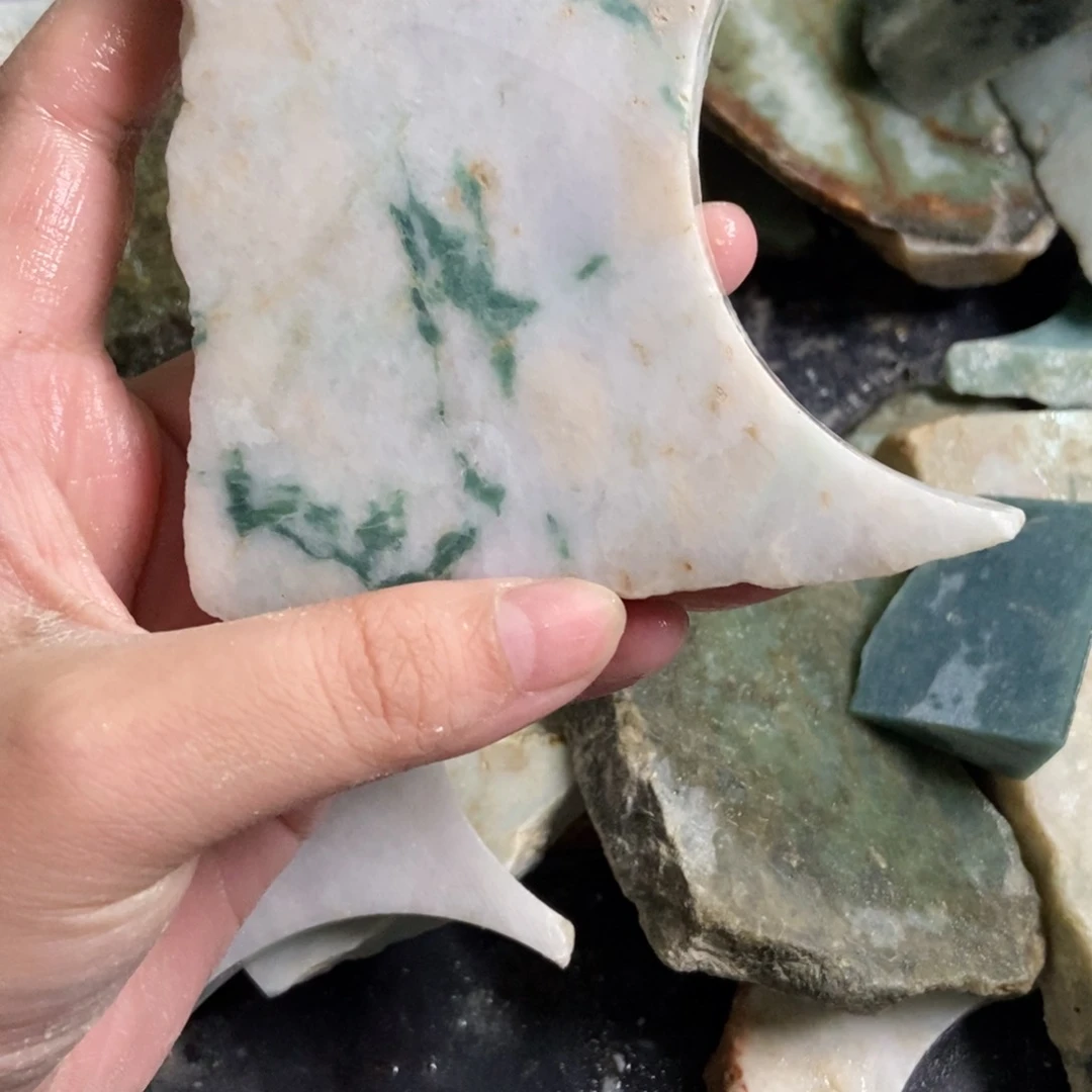 翡翠未镶嵌颈饰天然翡翠