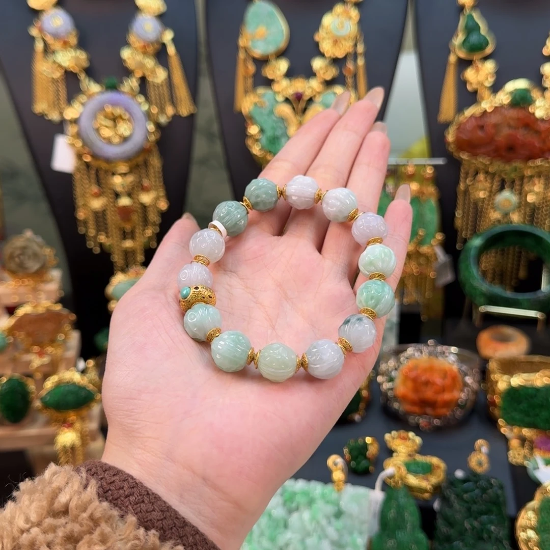 翡翠未镶嵌颈饰福利手串