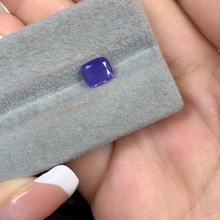 蓝宝石裸石未镶嵌1.04ct梦幻紫蓝宝石
