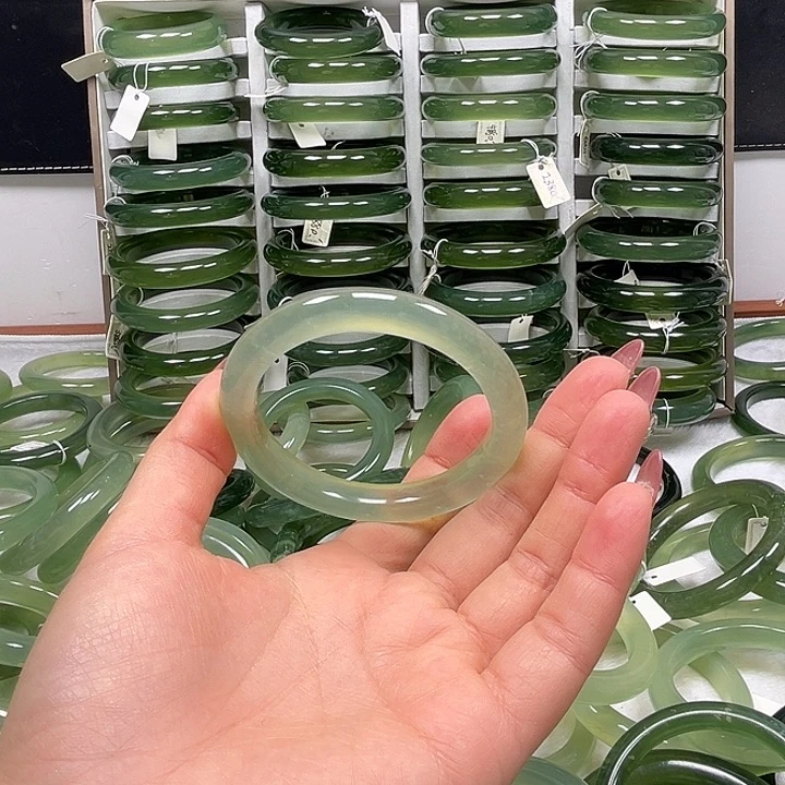 W***⁸岫玉未镶嵌手镯天然岫玉手镯