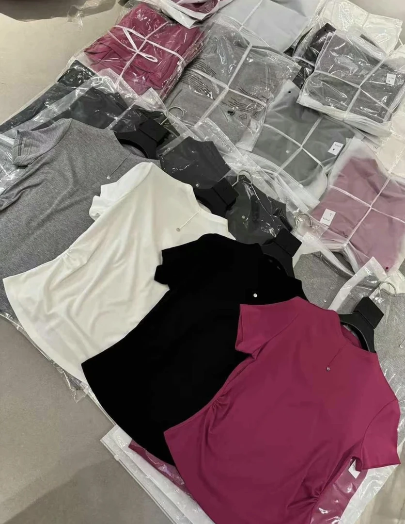 纯色圆领短袖弹力舒适Ｔ