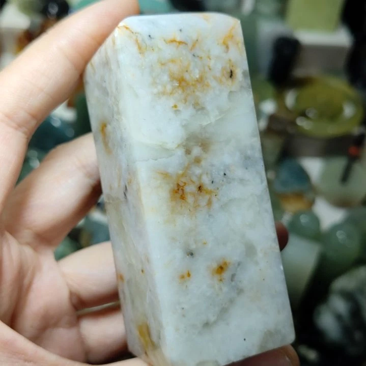 朱***言岫玉未镶嵌印章款式