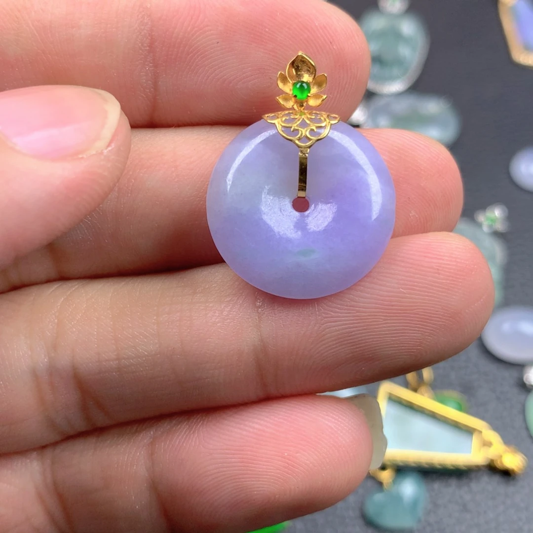 【闪购商品】翡翠18K金镶嵌颈饰小*头翡翠