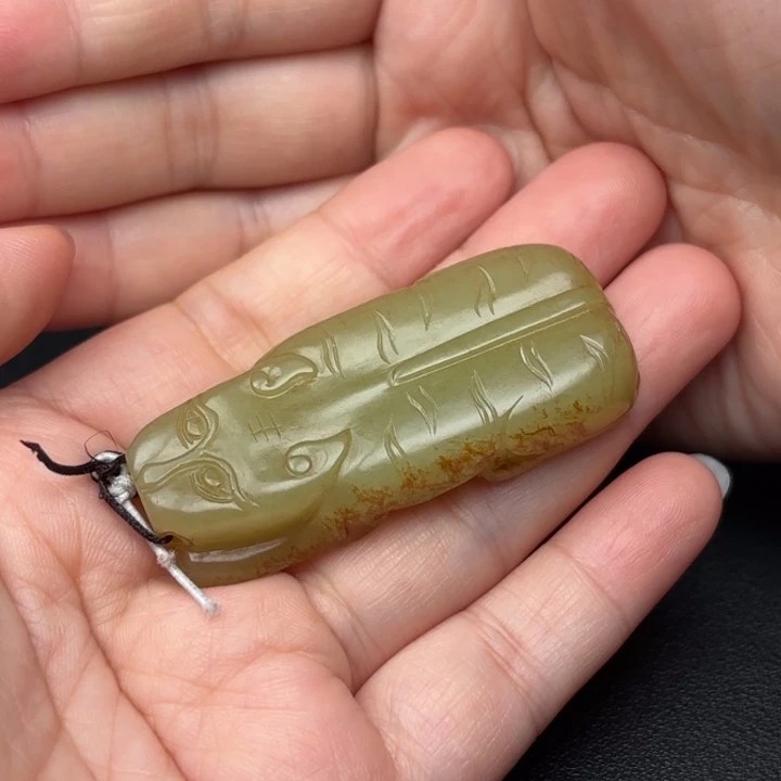 和田玉未镶嵌挂件自**生