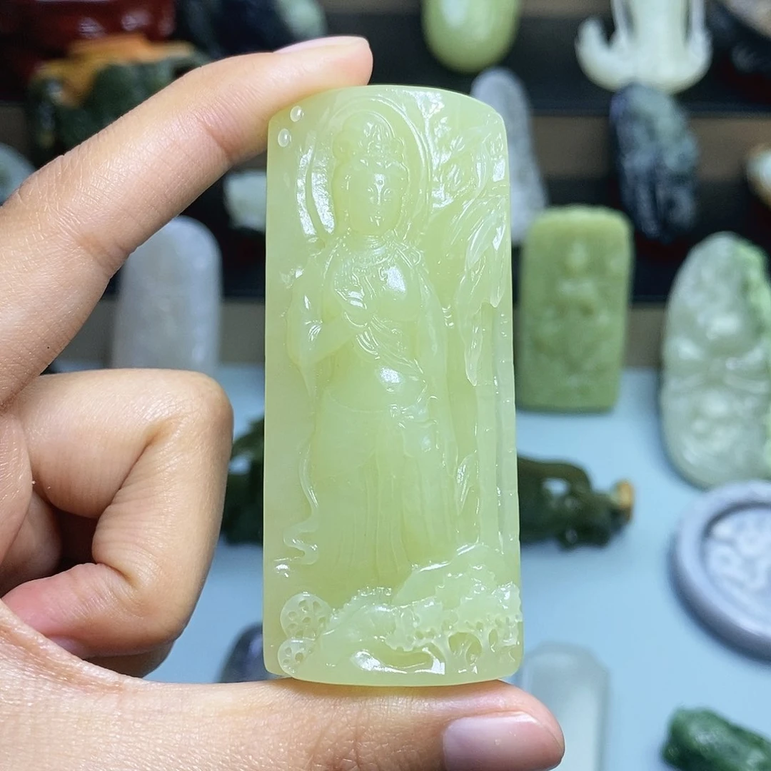 【闪购商品】颈饰未镶嵌和田玉己*置