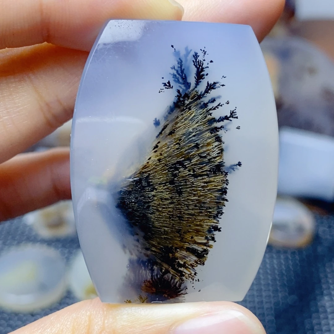 玛瑙/玉髓未镶嵌珠宝奇石