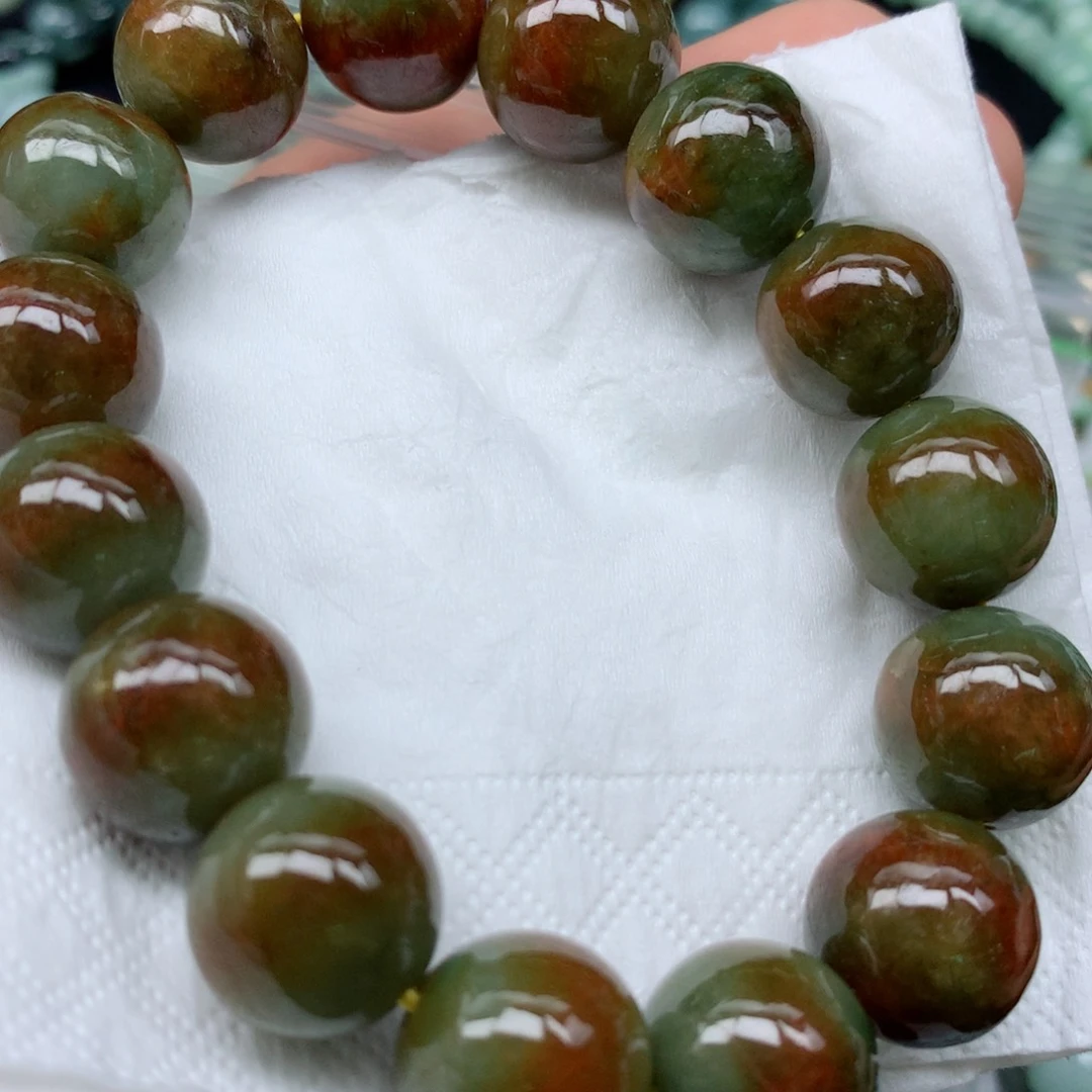 翡翠未镶嵌颈饰珠子