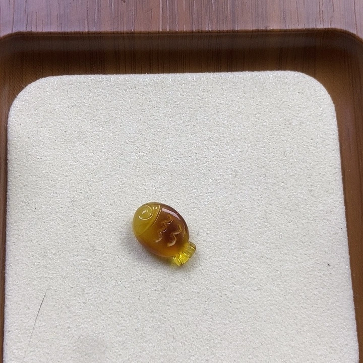 橄榄核吊坠小鱼15