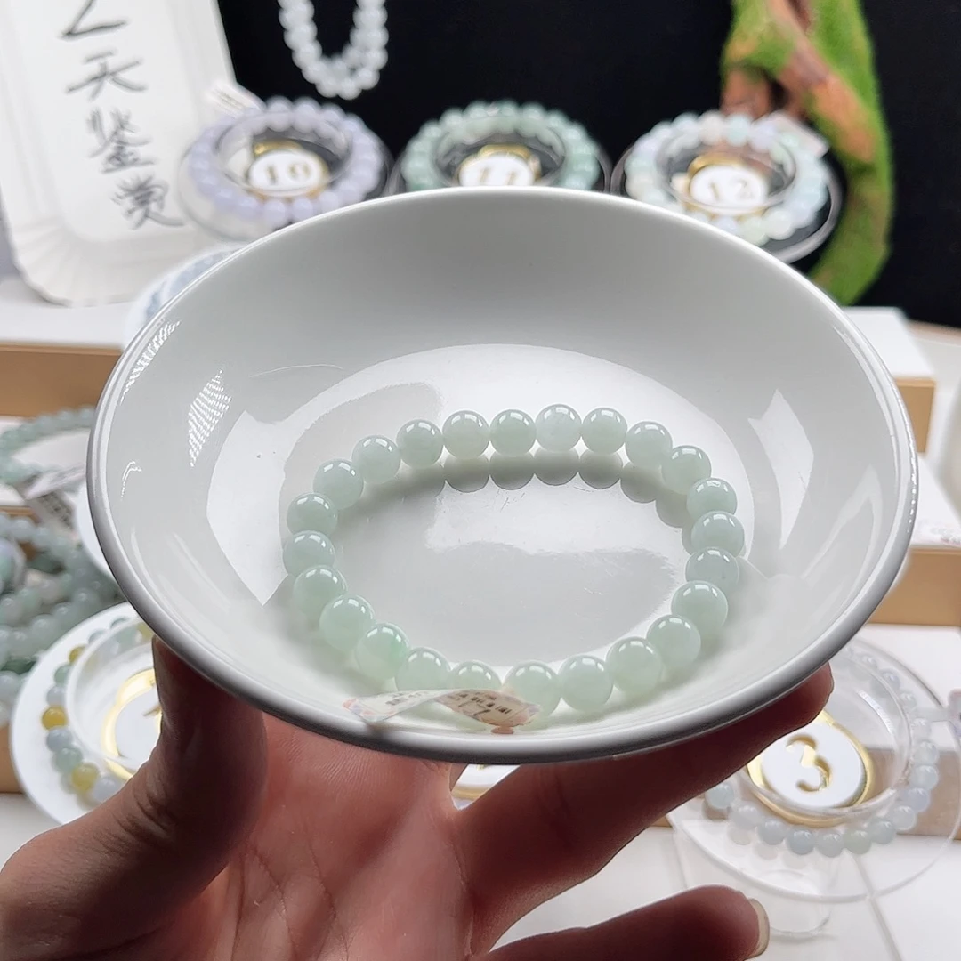 翡翠未镶嵌手链卡8.2