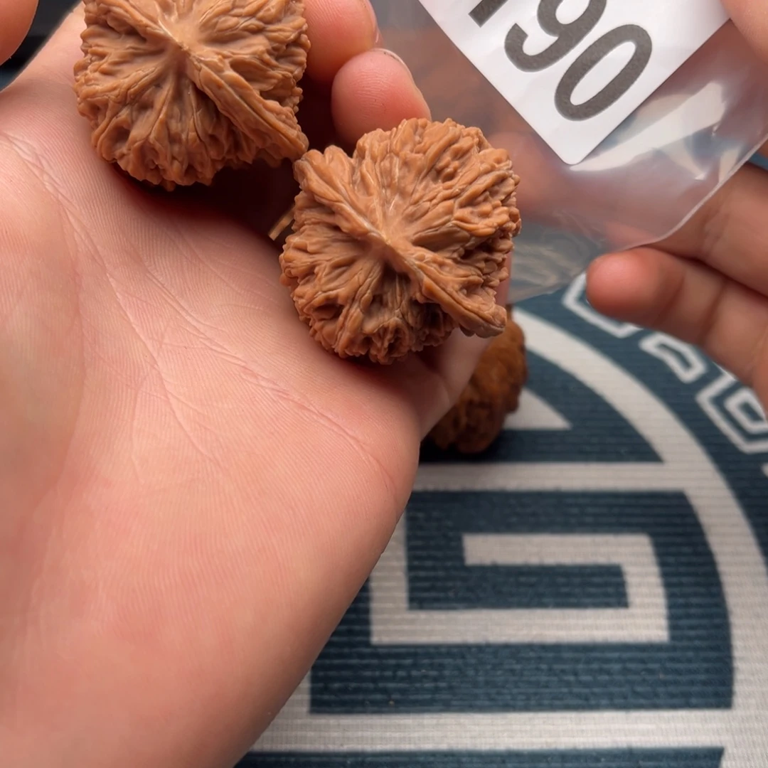 文玩核桃吊坠四座楼40