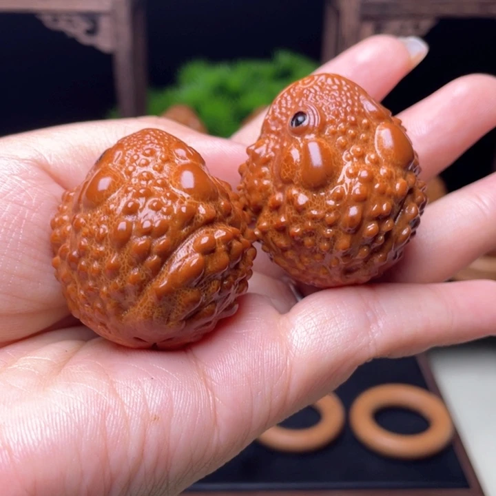 吊坠橄榄核金蟾手球3.5