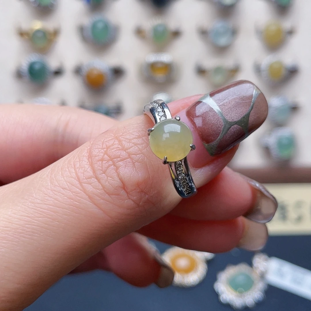 翡翠戒指未镶嵌戒指