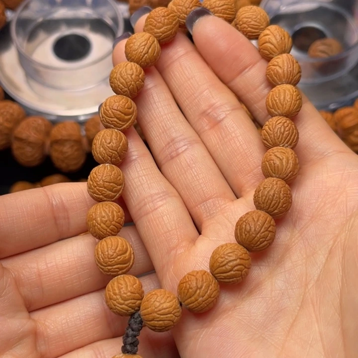 桃核手串龙纹桃核1