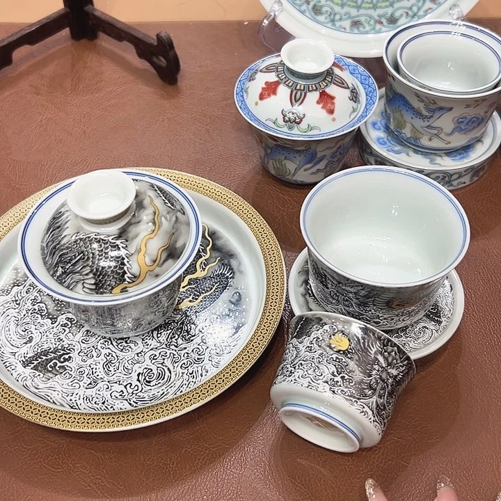 摆件景德镇陶瓷学院等单位联合举办的