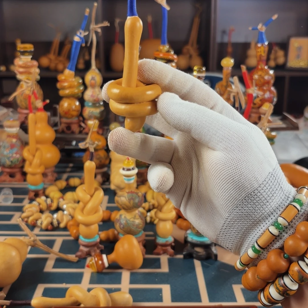 覌***南你好哈哈哈哈哈葫芦