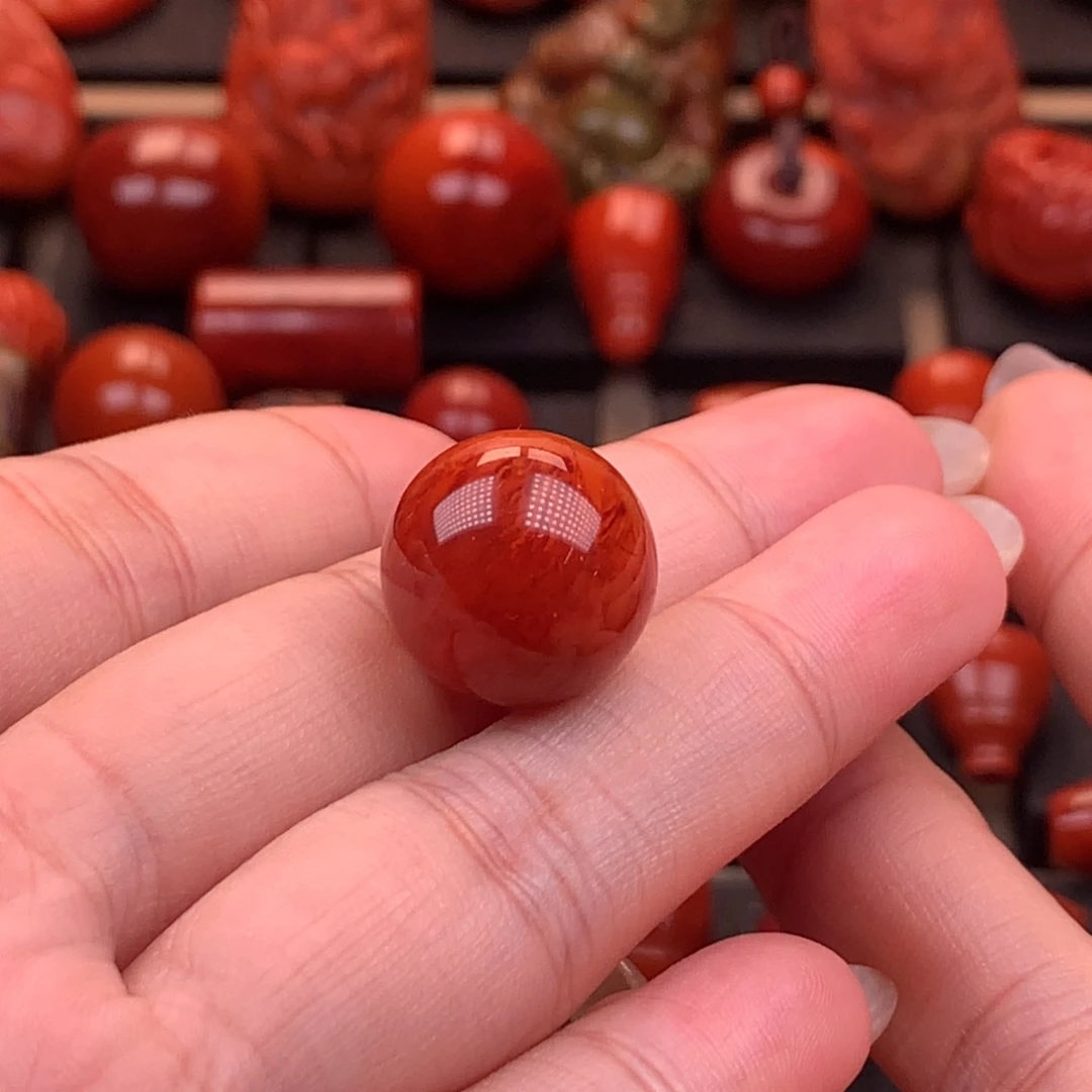 南红玛瑙未镶嵌原矿高品圆珠16.2mm