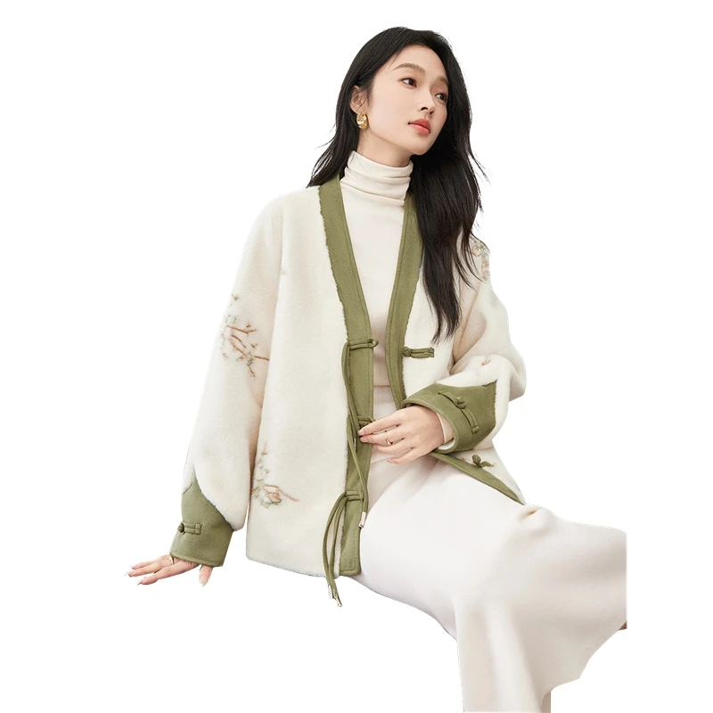 2024冬装新款女装复古盘扣拼接V领宽松款优雅外套T44B8208AB