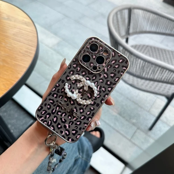 【高级小香风】镶钻珍珠适用iPhone16ProMax苹果15手机壳14/13女款