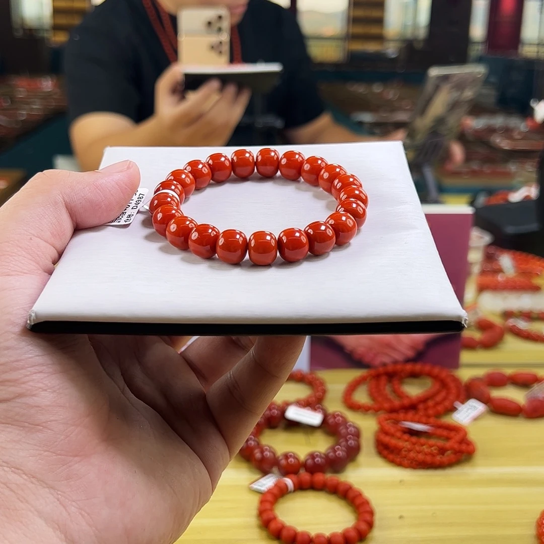 南红玛瑙未镶嵌手链