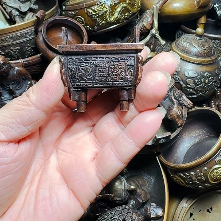 铜器摆件收收藏藏