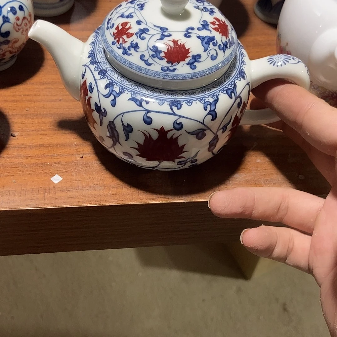 月***辉瓷片景德镇陶瓷壶一个