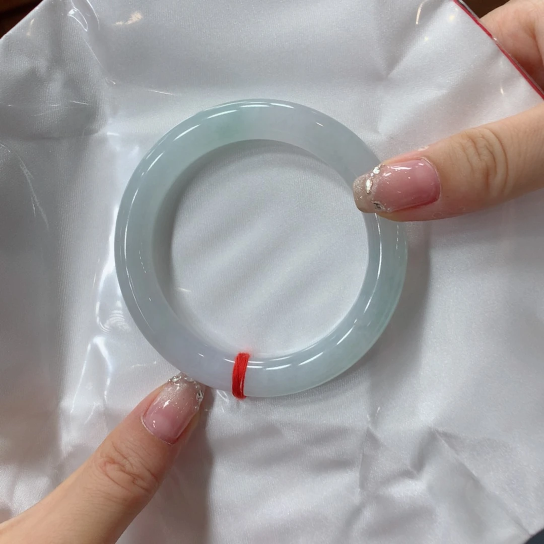 翡翠手镯未镶嵌买断