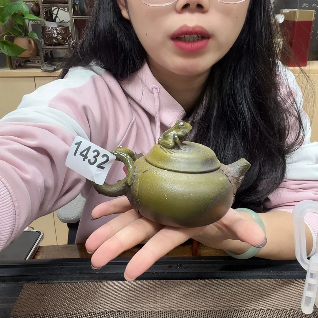 壶跳**?1432老韩坭兴陶  柴烧呱呱壶