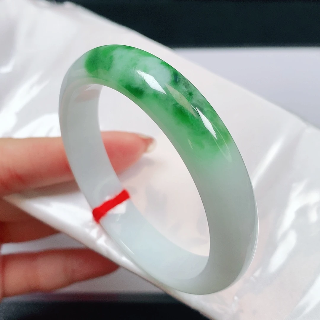 翡翠未镶嵌手镯1561