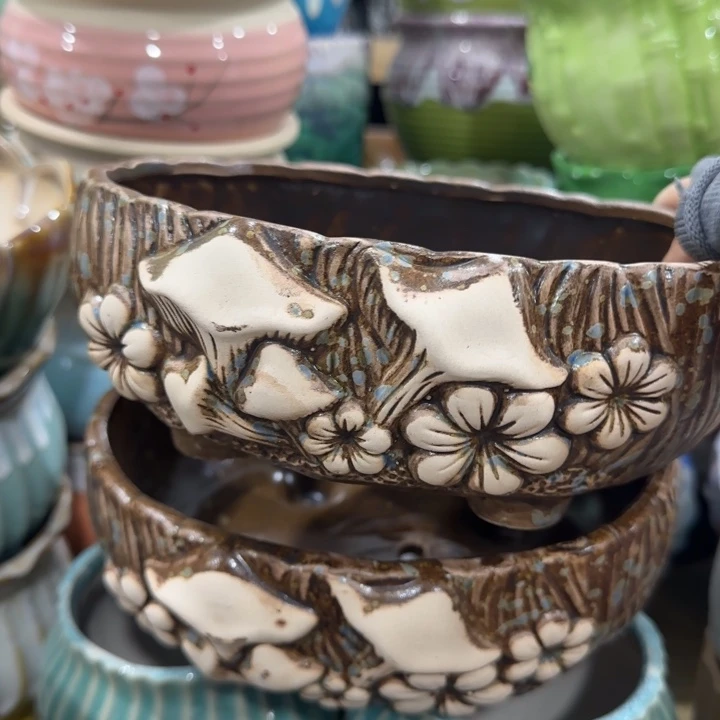 凑9块包邮，有孔，陶瓷花盆