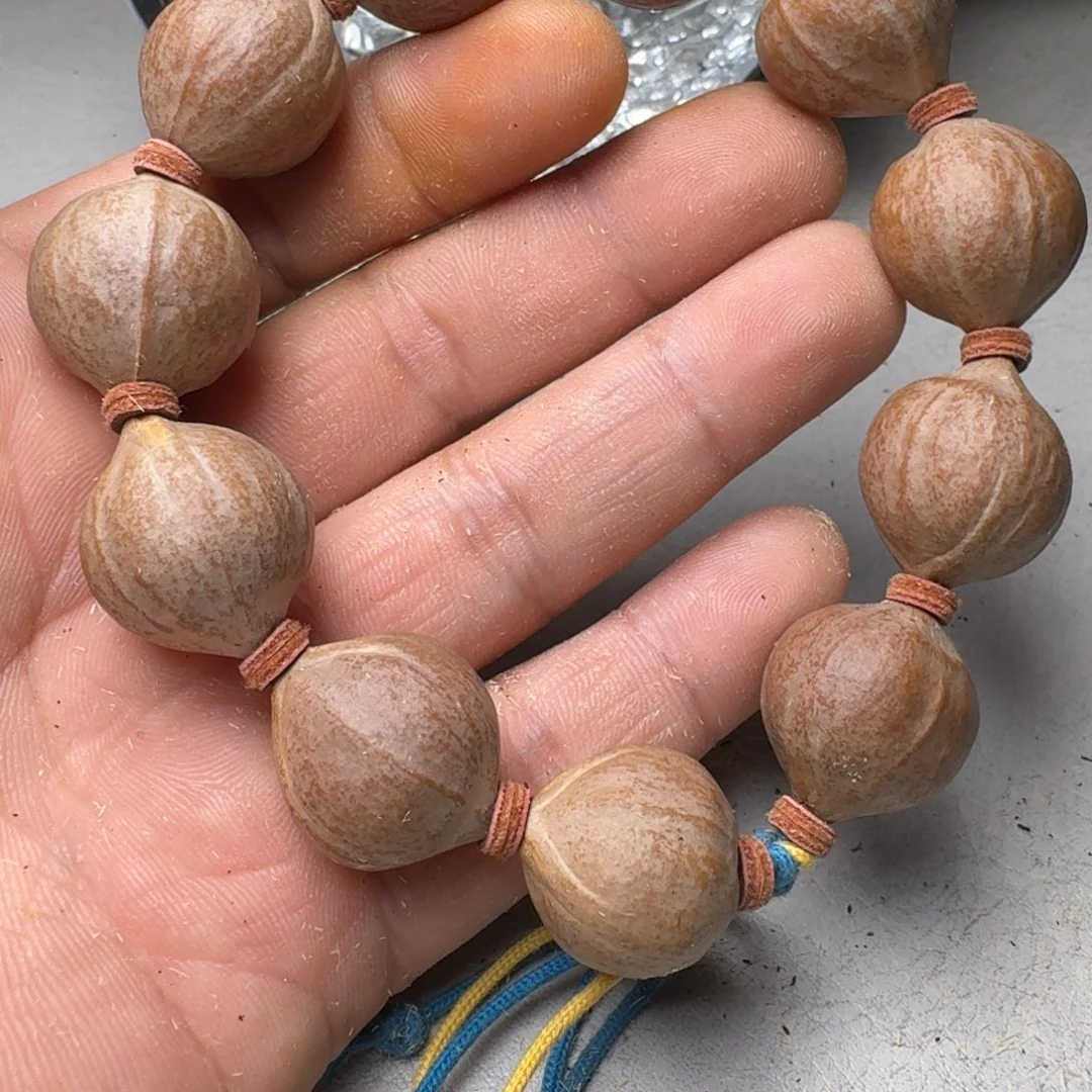 郭***虎手串橄榄核橄榄核