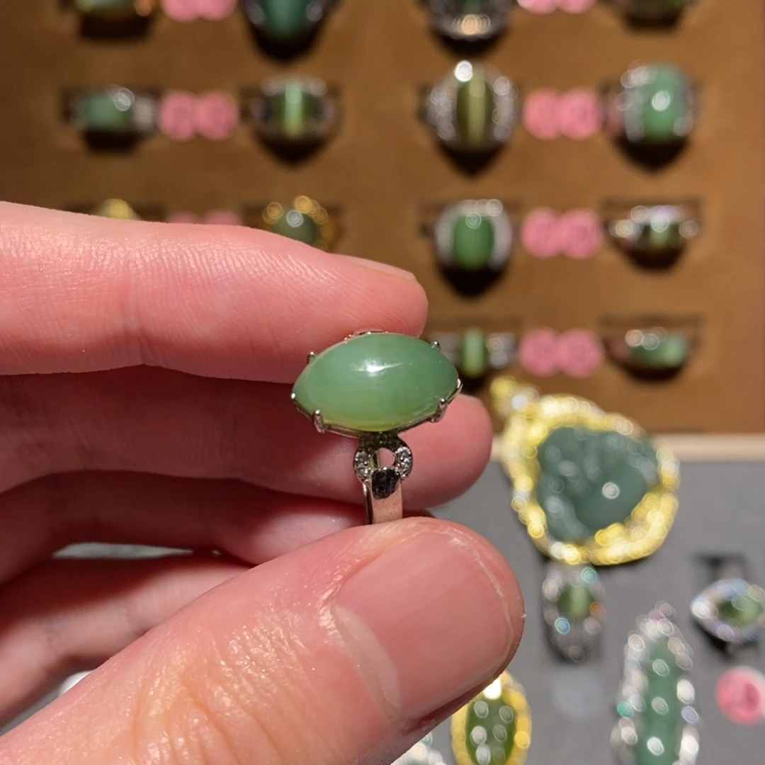 和田玉未镶嵌戒指