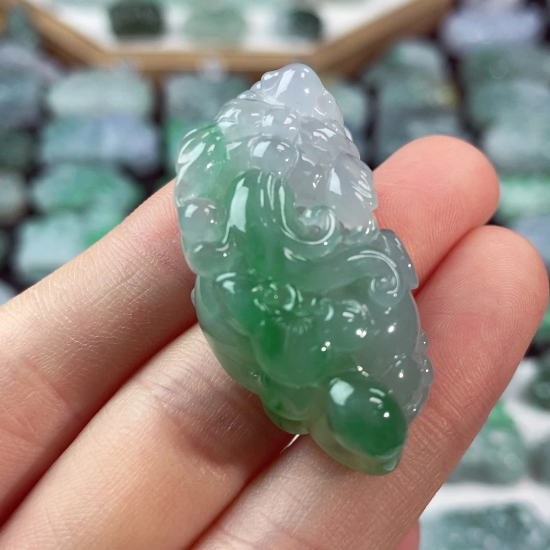 翡翠未镶嵌颈饰天然