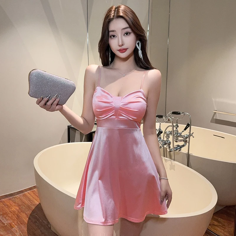 纯欲风辣妹性感低胸大摆连衣裙女褶皱紧身显瘦夜场技师柔式工作服