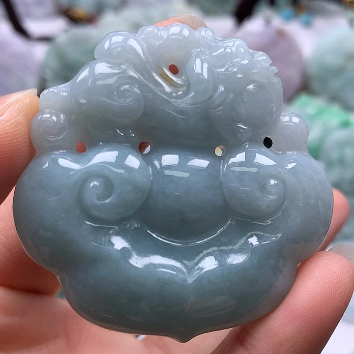 翡翠未镶嵌颈饰大如意两面工艺福利